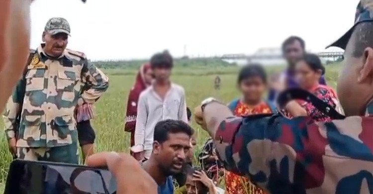 নওগাঁ সীমান্তে ১৭ জনকে বাংলাদেশে প্রবেশের চেষ্টা, বিজিবির বাধা